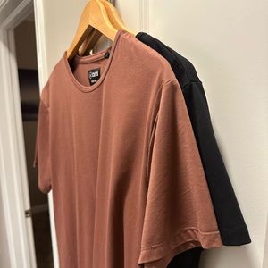 CUTS CLOTHING Men’s Curve-Hem Red Rust Large Short Sleeve Shirt